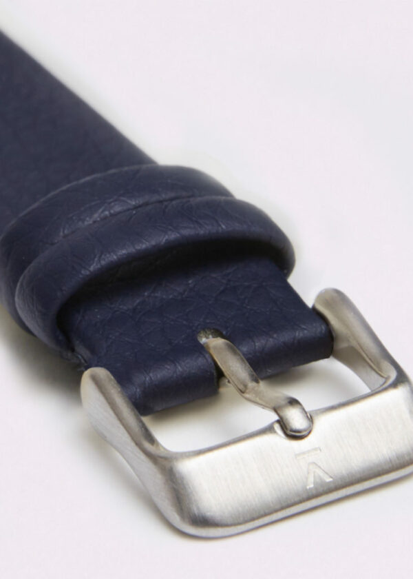 NAVY WITH BRUSHED SILVER BUCKLE | 18MM | VOTCH