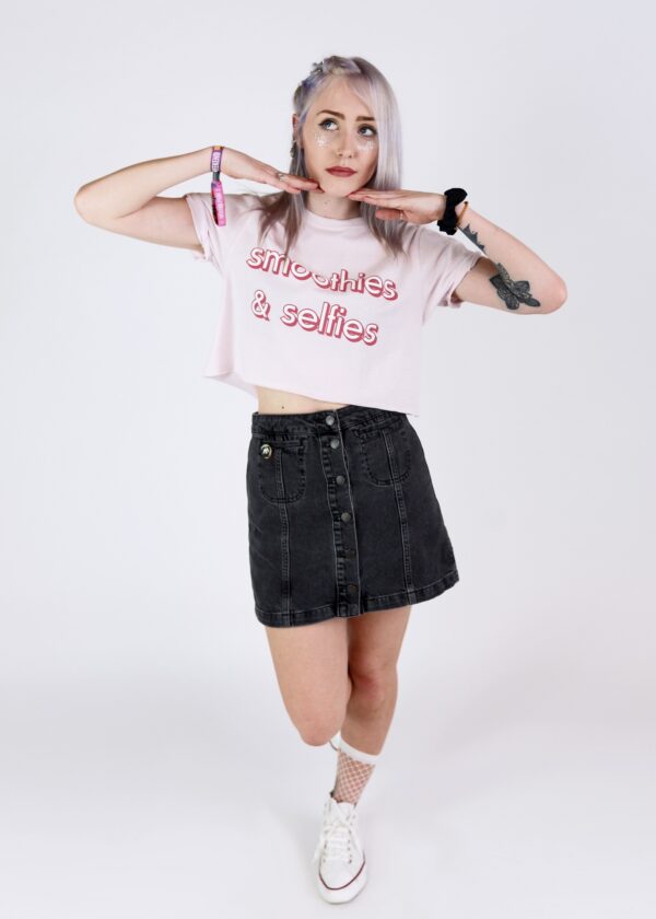 SMOOTHIES & SELFIES | UNISEX T-SHIRT